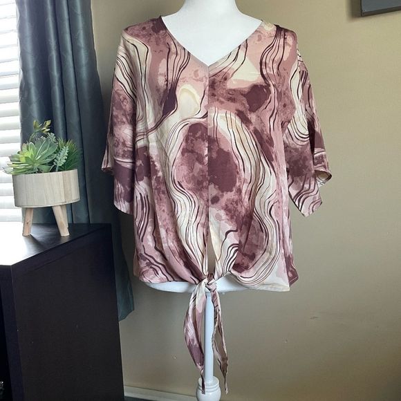 NWT Modern Style V-Neck Tie Front Blouse - Picture 1 of 8